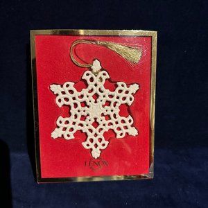 Vintage Lenox Snow Fantasies Snowflake Christmas Tree Ornament
